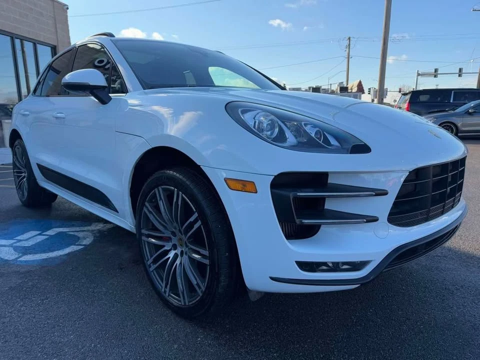 2015 Porsche Macan Turbo - Image 3 of 20