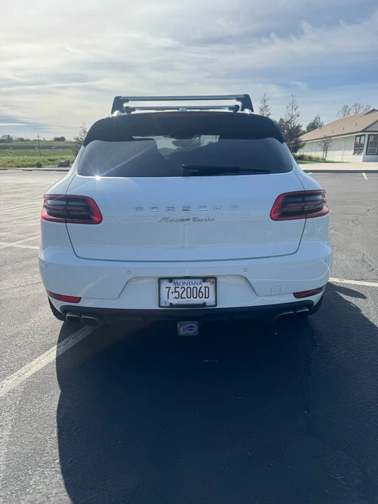 2015 Porsche Macan Turbo - Image 5 of 10