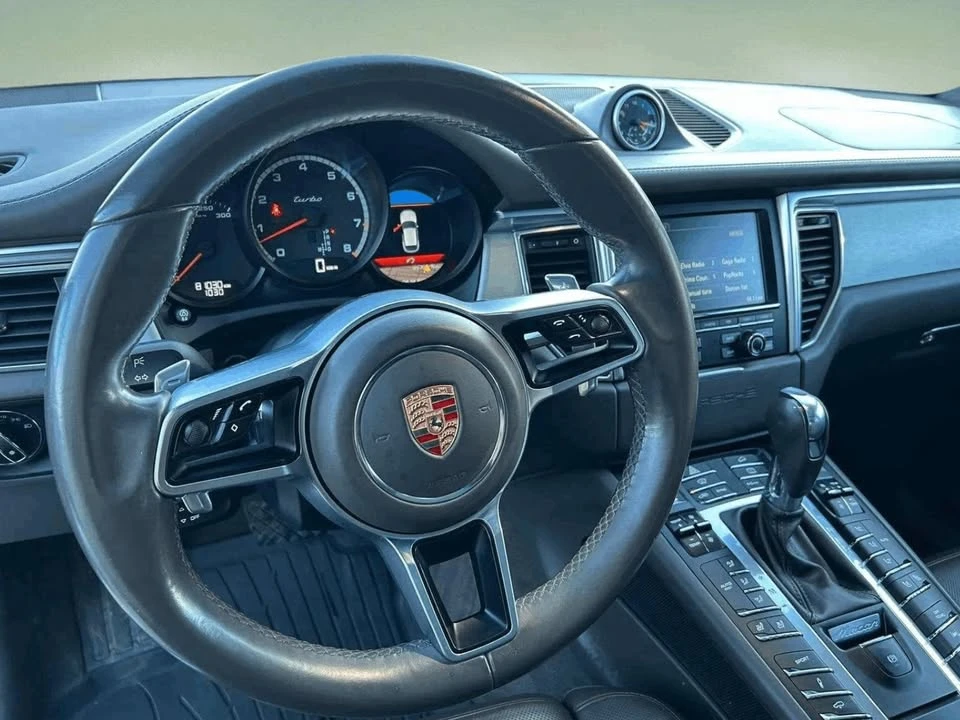 2015 Porsche Macan Turbo - Image 15 of 16