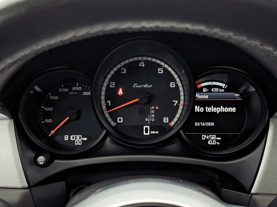 2015 Porsche Macan Turbo - Image 18 of 20