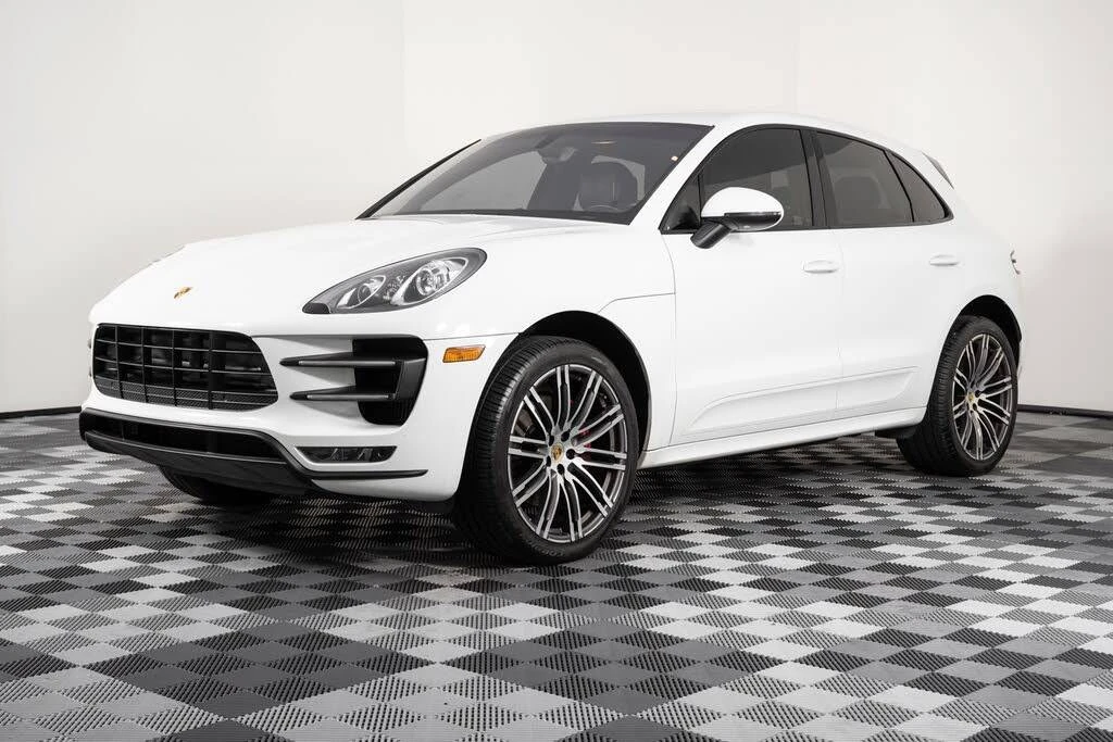 2015 Porsche Macan Turbo - Image 3 of 10