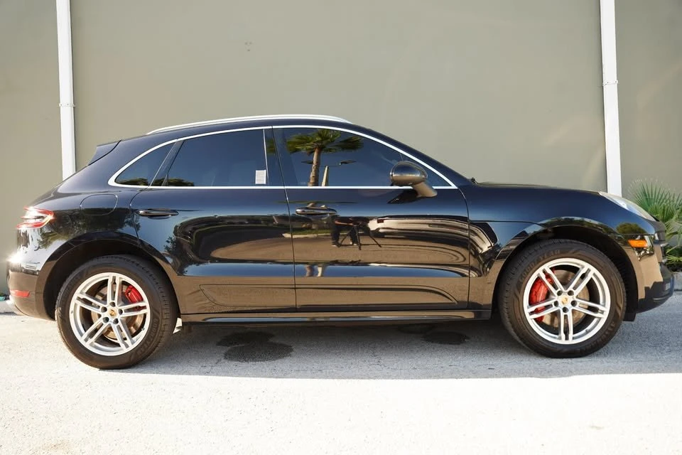 2015 Porsche Macan Turbo - Image 2 of 20