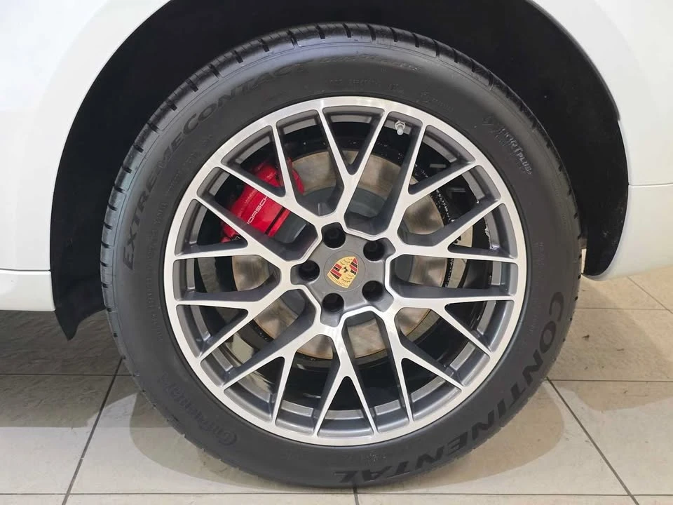 2015 Porsche Macan Turbo - Image 7 of 20