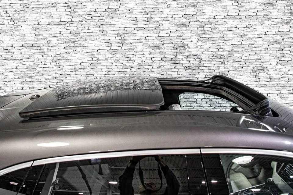 2015 Porsche Macan Turbo - Image 13 of 20