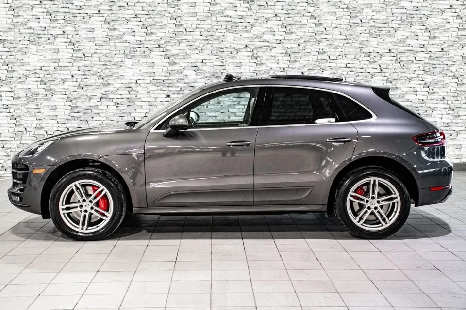 2015 Porsche Macan Turbo - Image 19 of 20