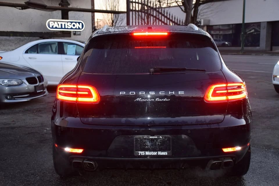 2015 Porsche Macan Turbo - Image 5 of 20