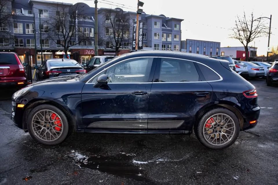 2015 Porsche Macan Turbo - Image 3 of 10