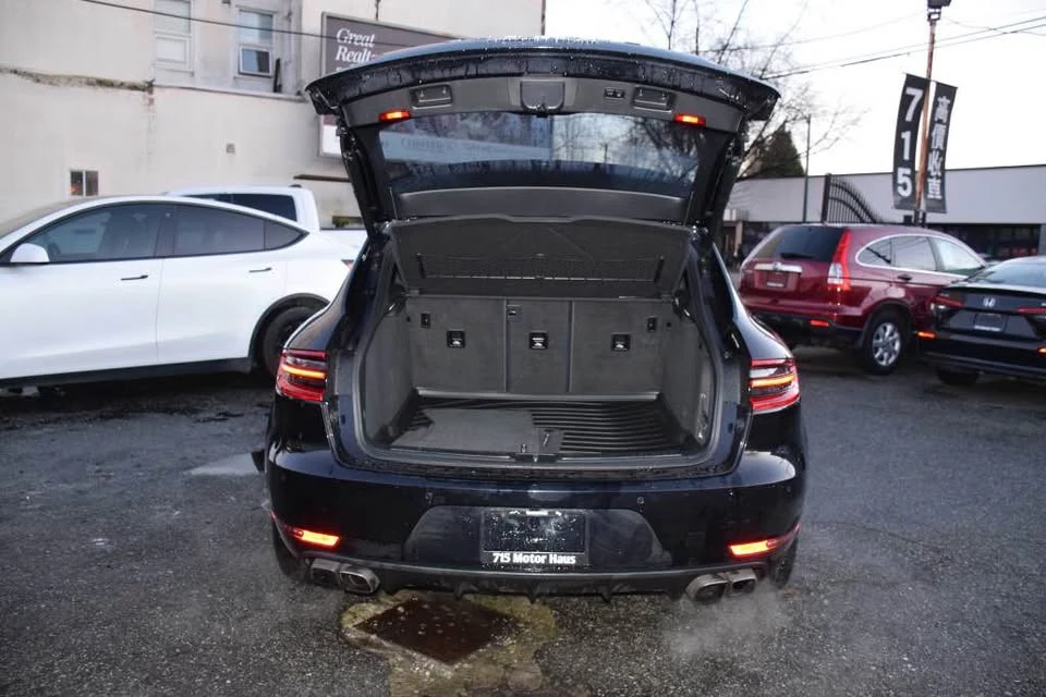 2015 Porsche Macan Turbo - Image 3 of 9