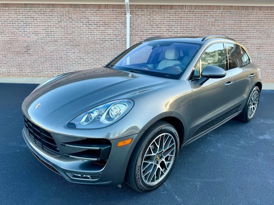 2015 Porsche Macan Turbo - Image 2 of 20