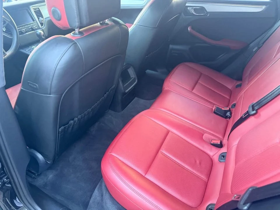 2015 Porsche Macan Turbo - Image 7 of 9