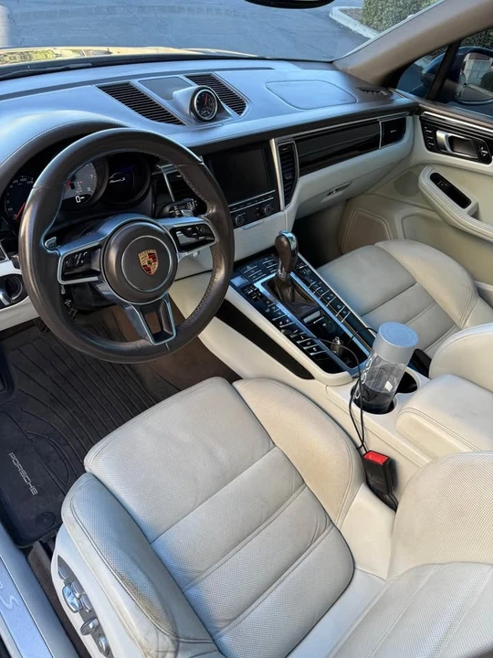 2015 Porsche Macan S - Image 13 of 17