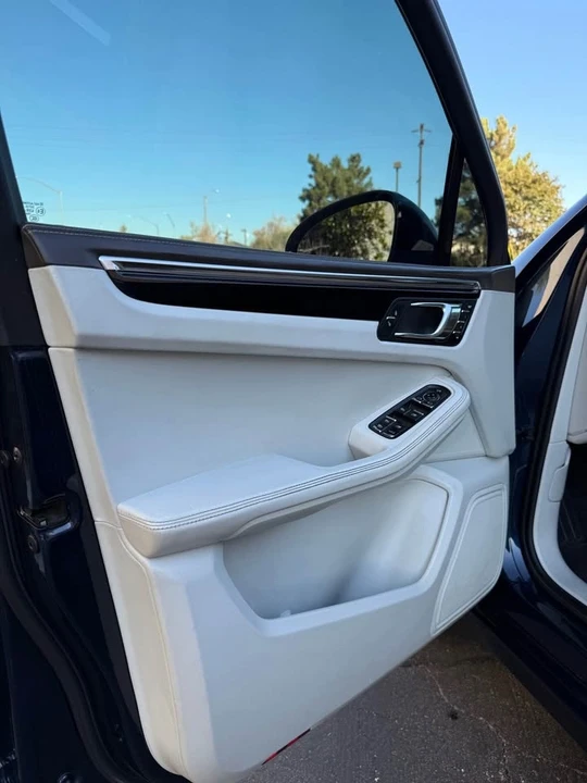 2015 Porsche Macan S - Image 17 of 17