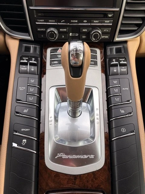 2015 Porsche 970 Panamera - Image 14 of 20
