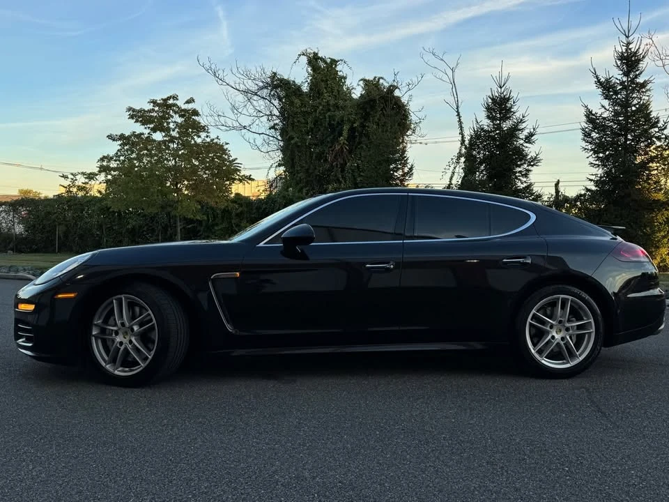 2015 Porsche 970 Panamera - Image 2 of 19