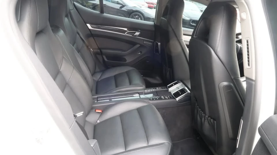 2015 Porsche 970 Panamera - Image 18 of 19