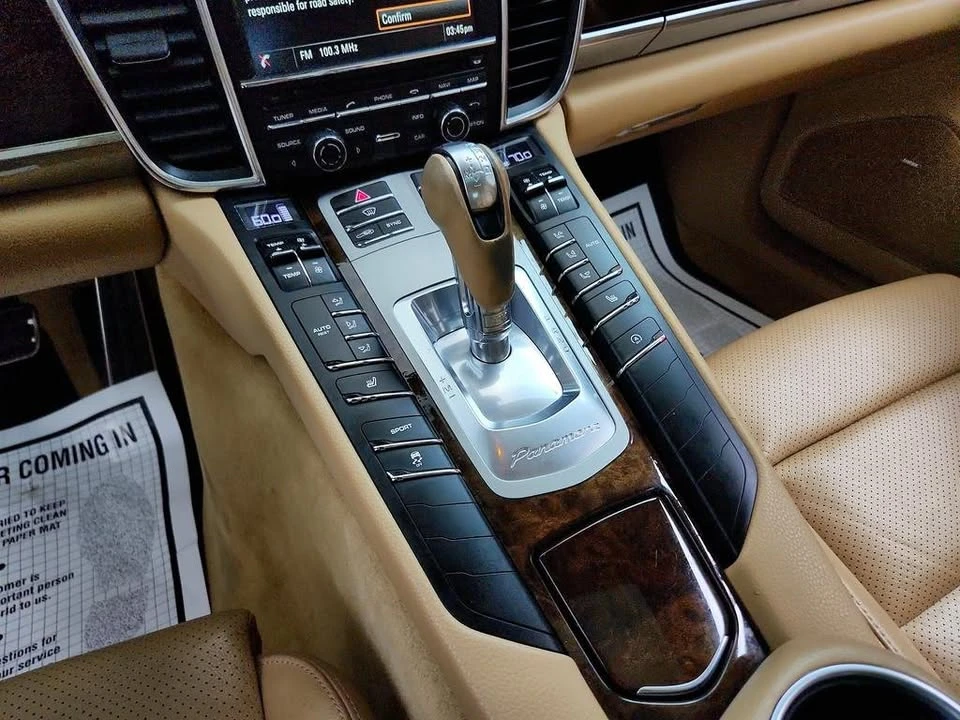 2015 Porsche 970 Panamera - Image 15 of 17