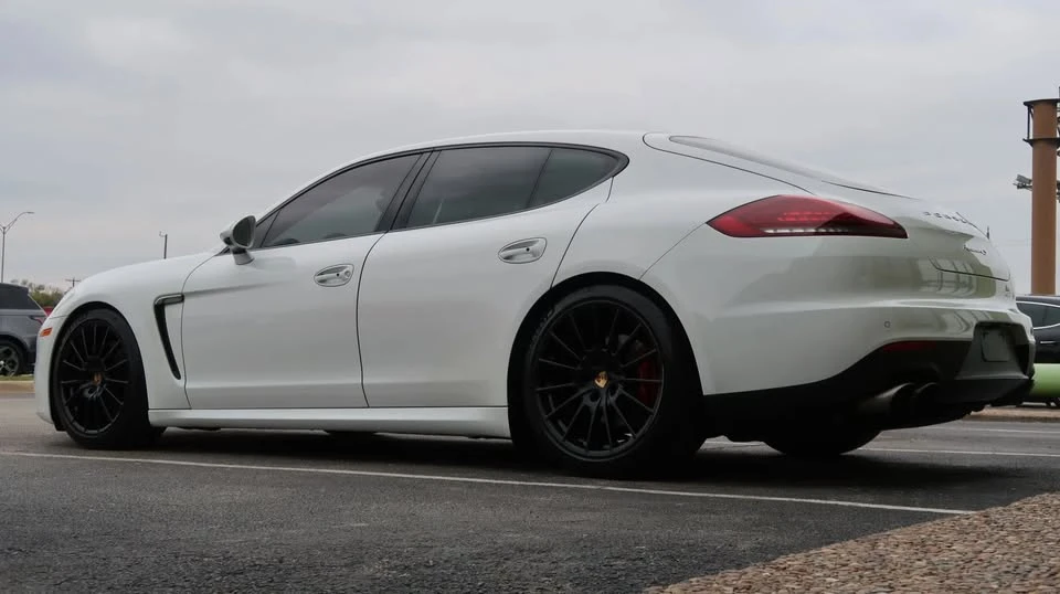 2015 Porsche 970 Panamera - Image 10 of 19