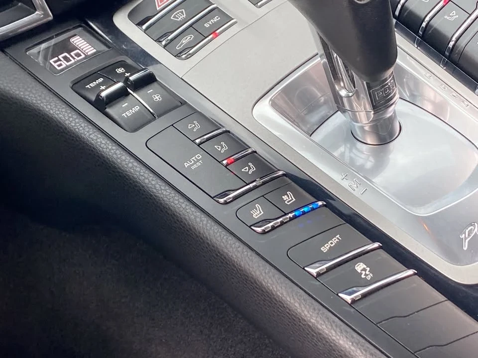 2015 Porsche 970 Panamera - Image 11 of 16