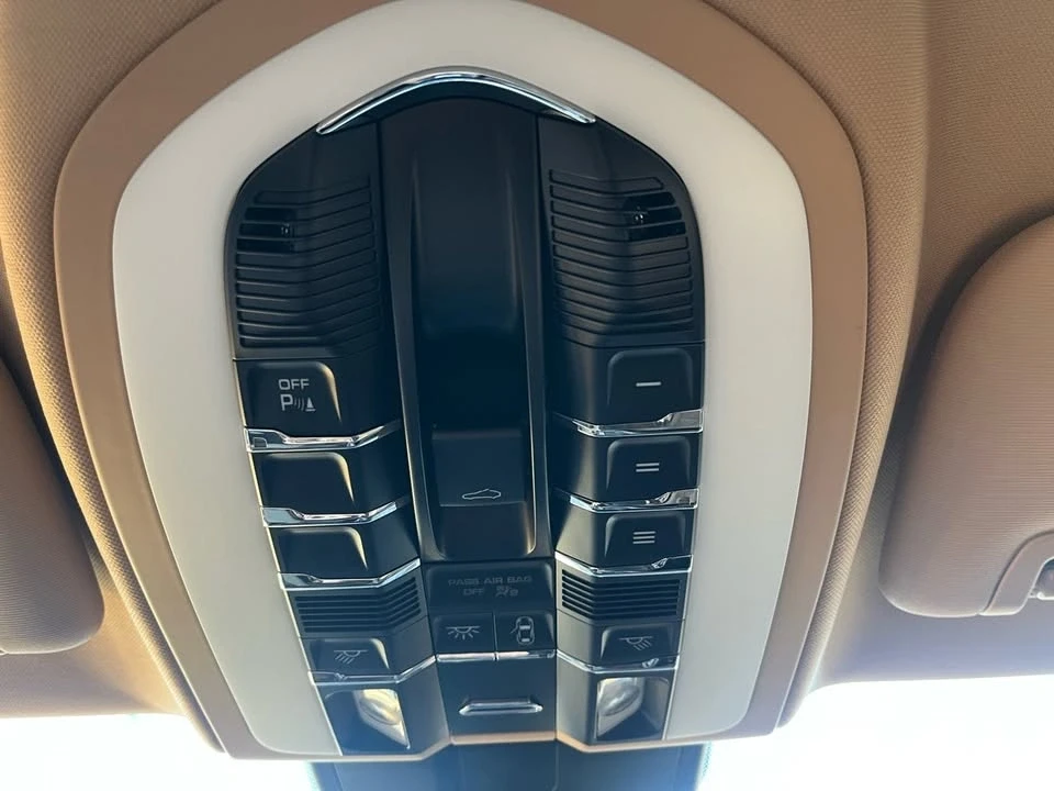 2015 Porsche 970 Panamera - Image 11 of 12