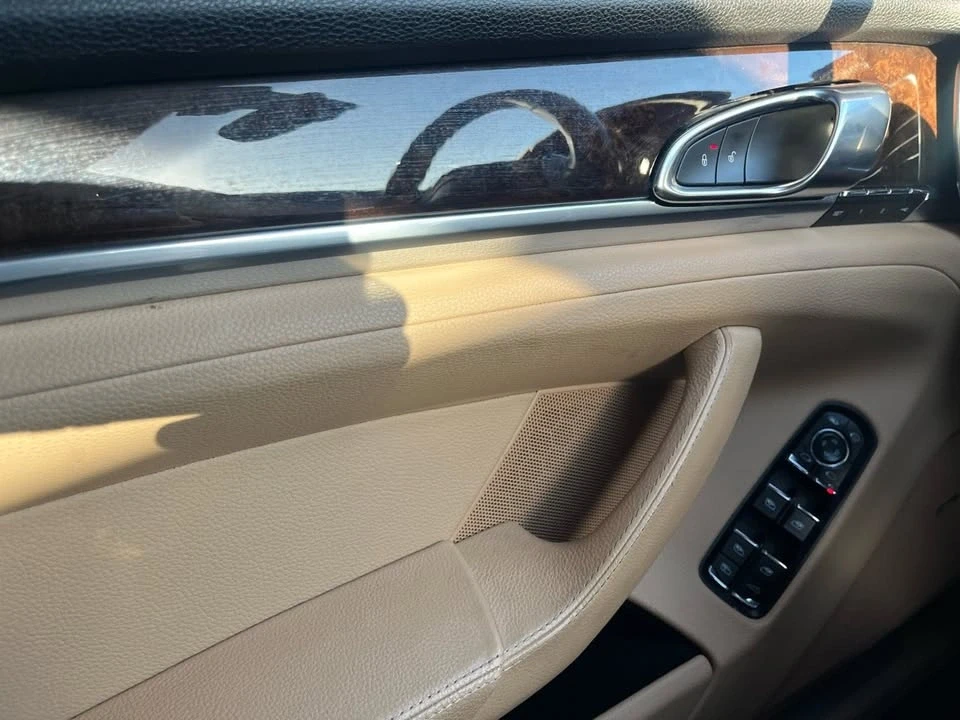 2015 Porsche 970 Panamera - Image 10 of 12
