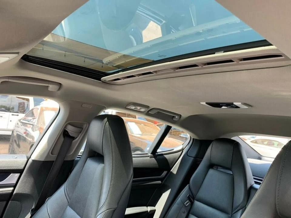 2015 Porsche 970 Panamera - Image 19 of 20
