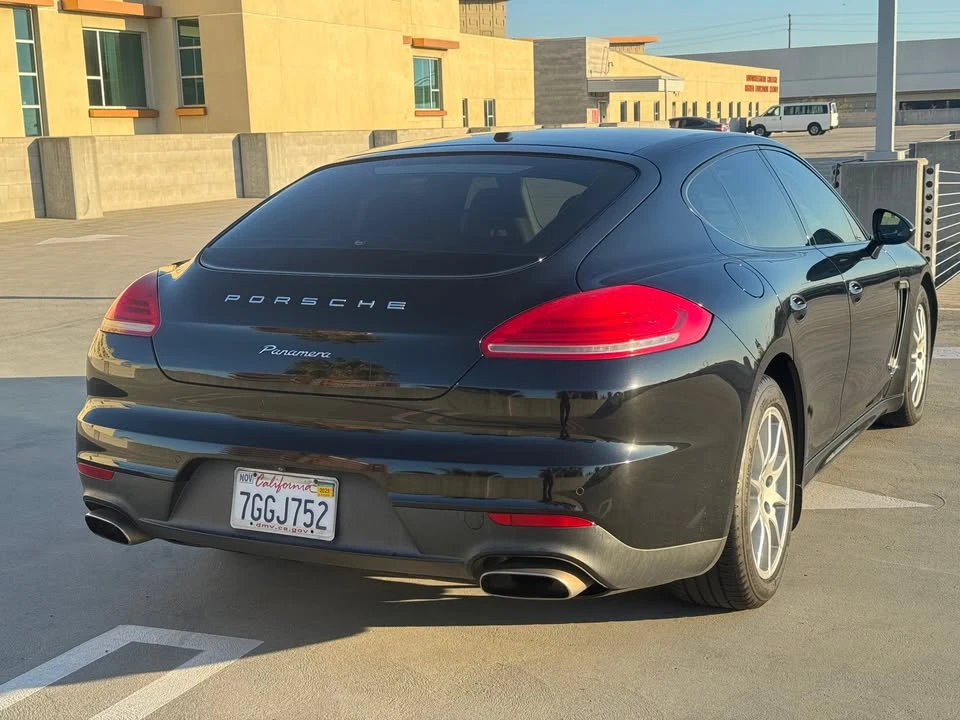 2015 Porsche 970 Panamera - Image 9 of 20