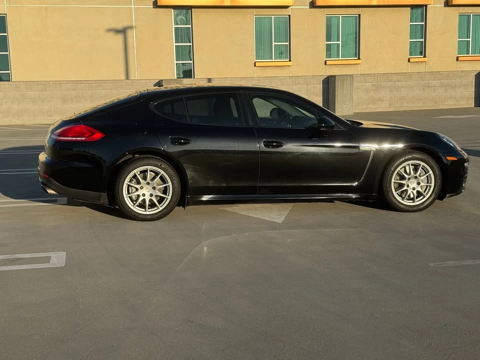 2015 Porsche 970 Panamera - Image 11 of 20