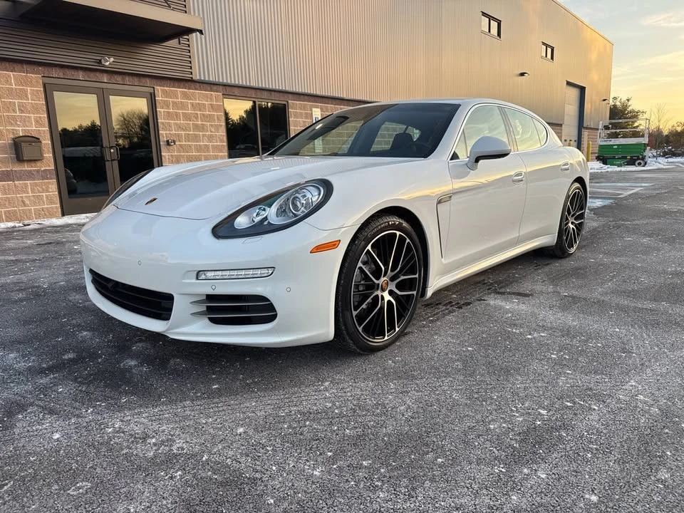 2015 Porsche 970 Panamera - Image 4 of 19