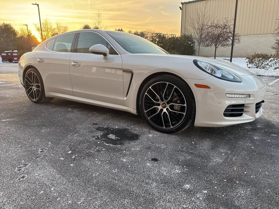 2015 Porsche 970 Panamera - Image 9 of 13