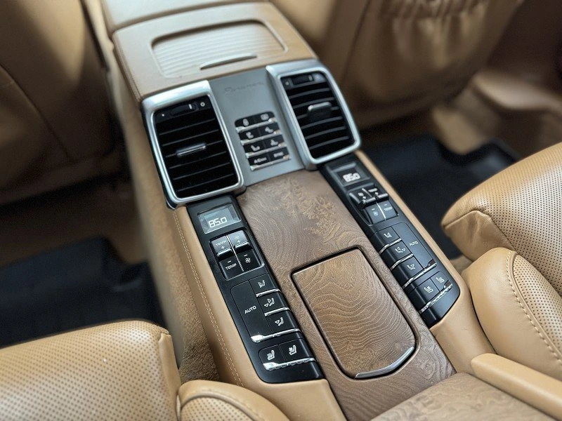 2015 Porsche 970 Panamera - Image 18 of 20