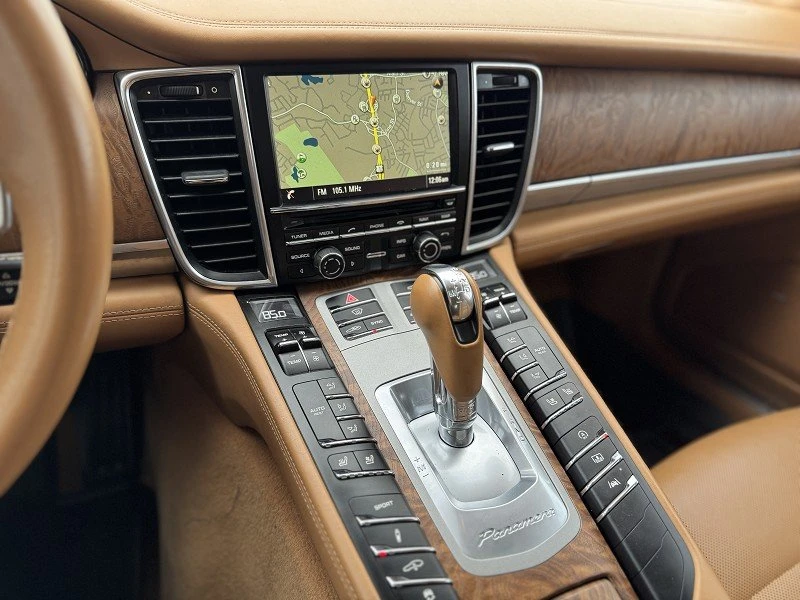 2015 Porsche 970 Panamera - Image 15 of 20