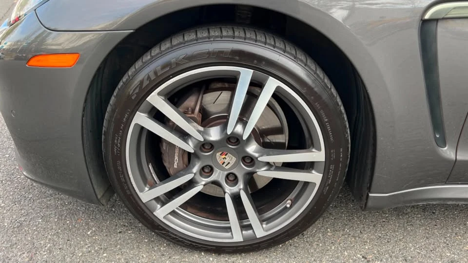 2015 Porsche 970 Panamera - Image 9 of 20