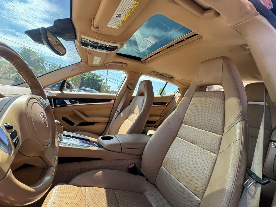 2015 Porsche 970 Panamera - Image 14 of 20