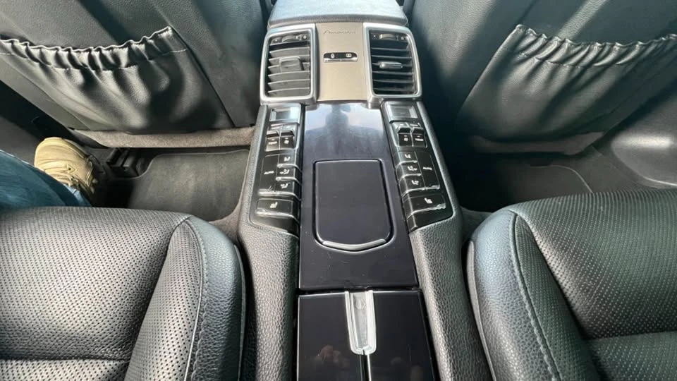 2015 Porsche 970 Panamera - Image 14 of 20