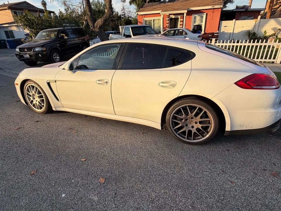 2015 Porsche 970 Panamera - Image 5 of 6