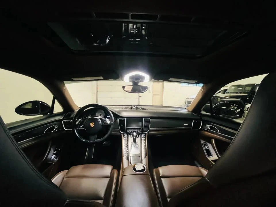 2015 Porsche 970 Panamera - Image 15 of 20