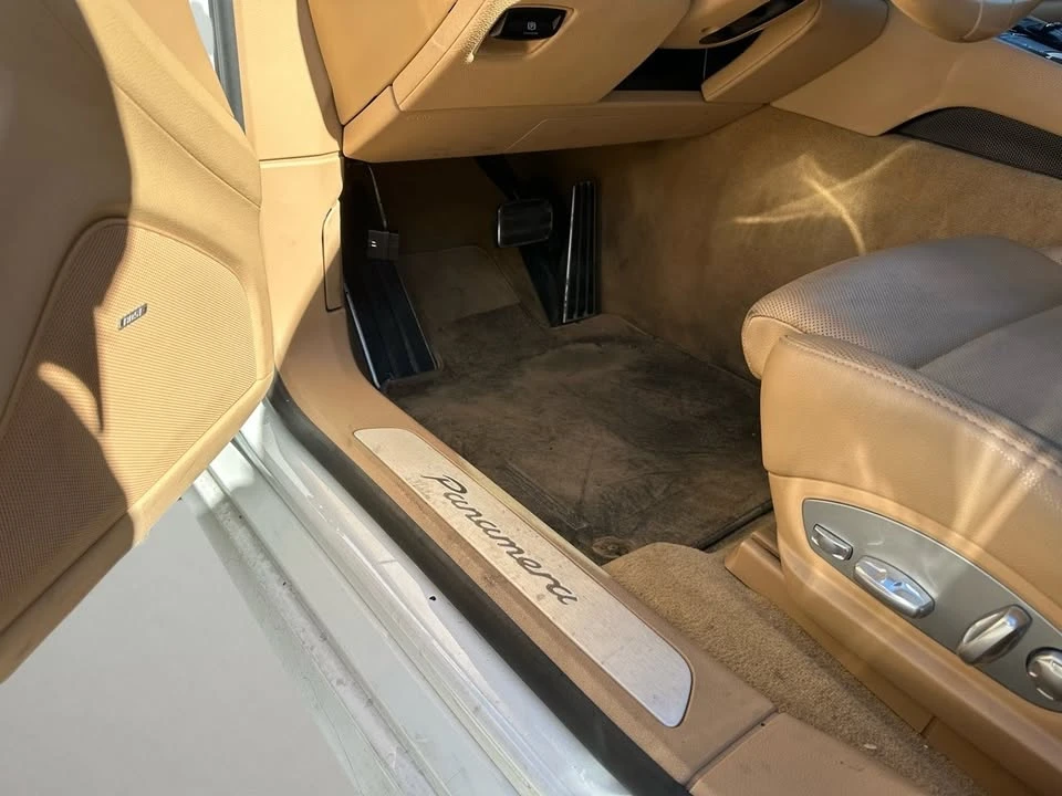 2015 Porsche 970 Panamera - Image 9 of 19