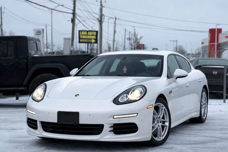 2015 Porsche 970 Panamera - Image 2 of 11