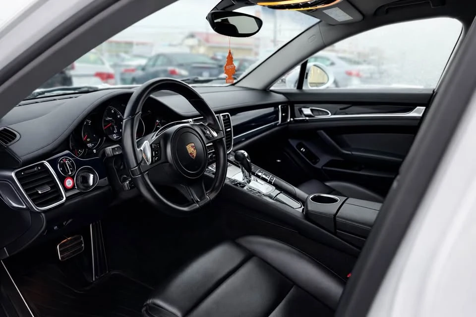 2015 Porsche 970 Panamera - Image 6 of 11