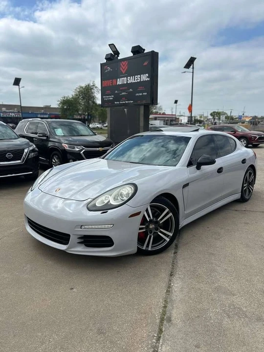 2015 Porsche 970 Panamera - Image 2 of 14