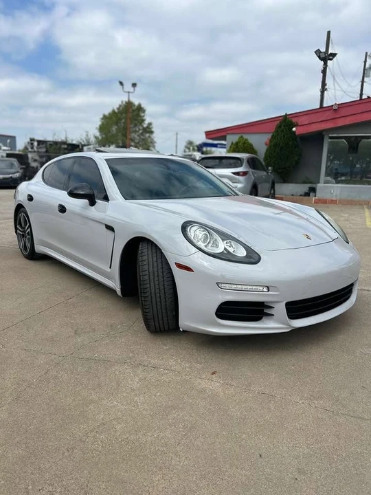 2015 Porsche 970 Panamera - Image 3 of 13