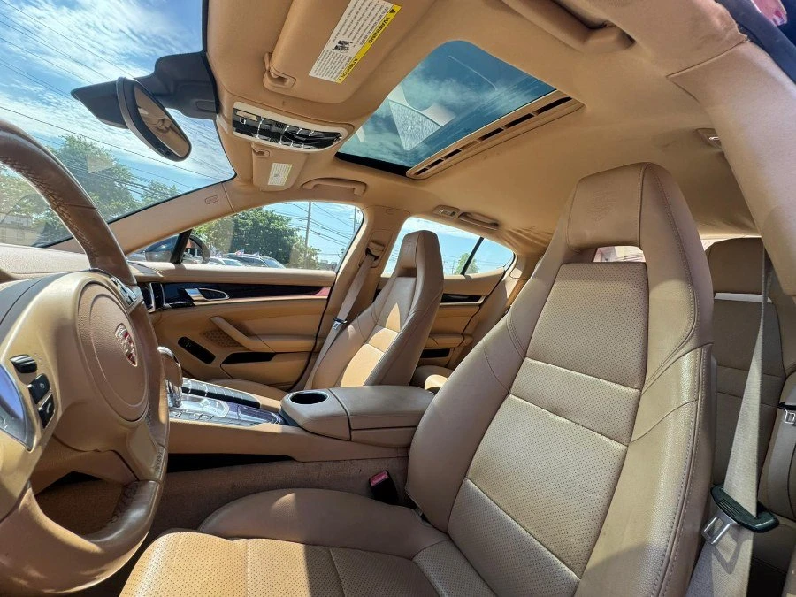 2015 Porsche 970 Panamera - Image 14 of 20