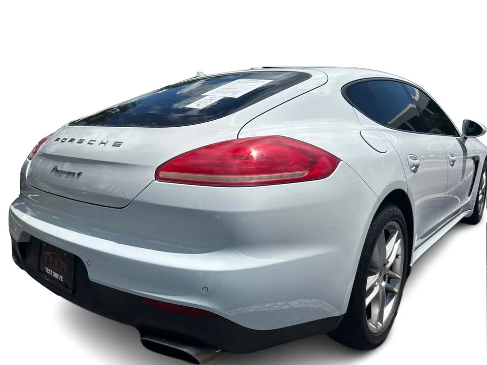 2015 Porsche 970 Panamera - Image 10 of 20
