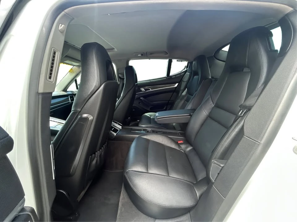 2015 Porsche 970 Panamera - Image 14 of 20