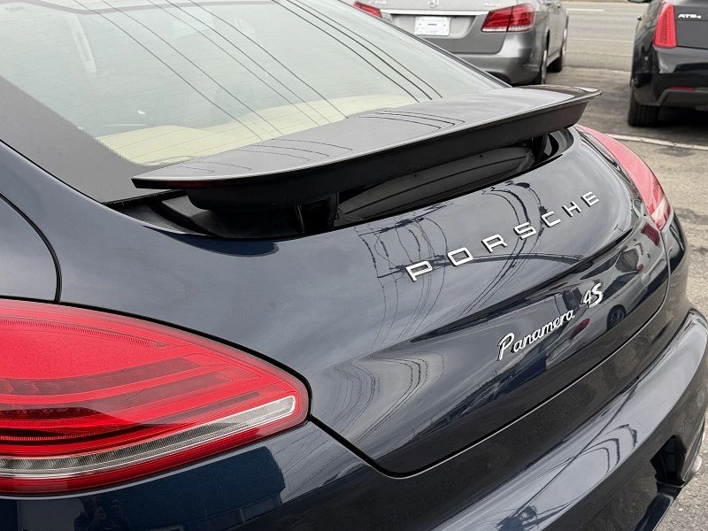 2015 Porsche 970 Panamera - Image 19 of 20