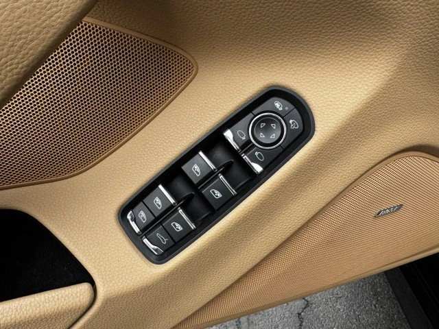 2015 Porsche 970 Panamera - Image 20 of 20