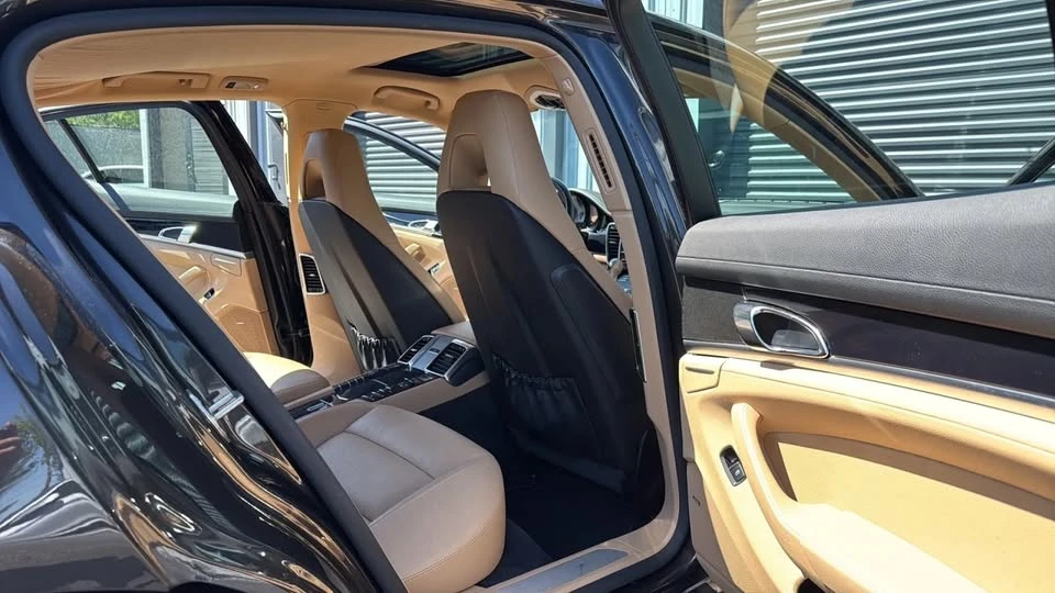 2015 Porsche 970 Panamera - Image 12 of 20
