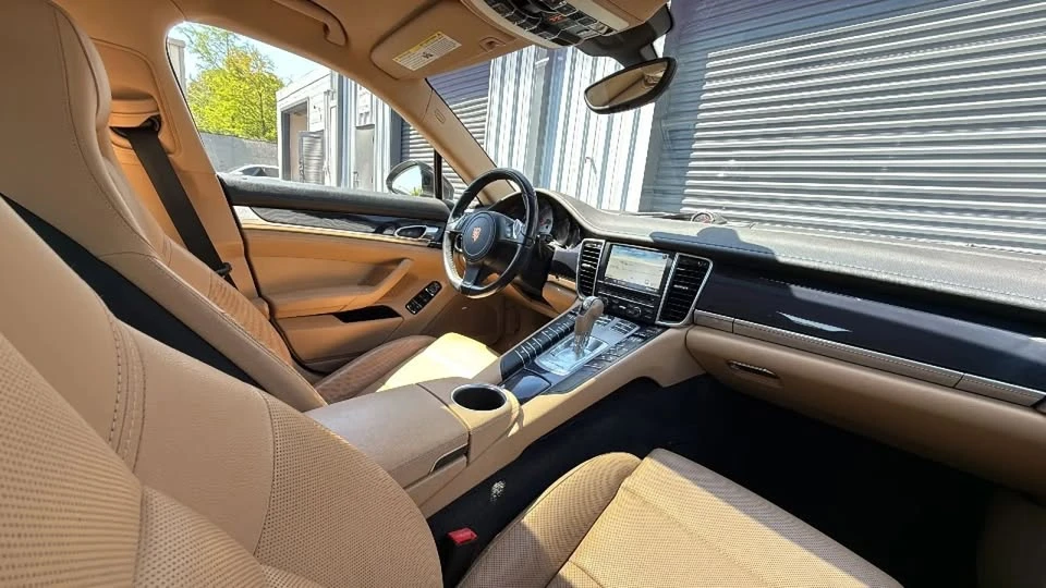 2015 Porsche 970 Panamera - Image 18 of 20