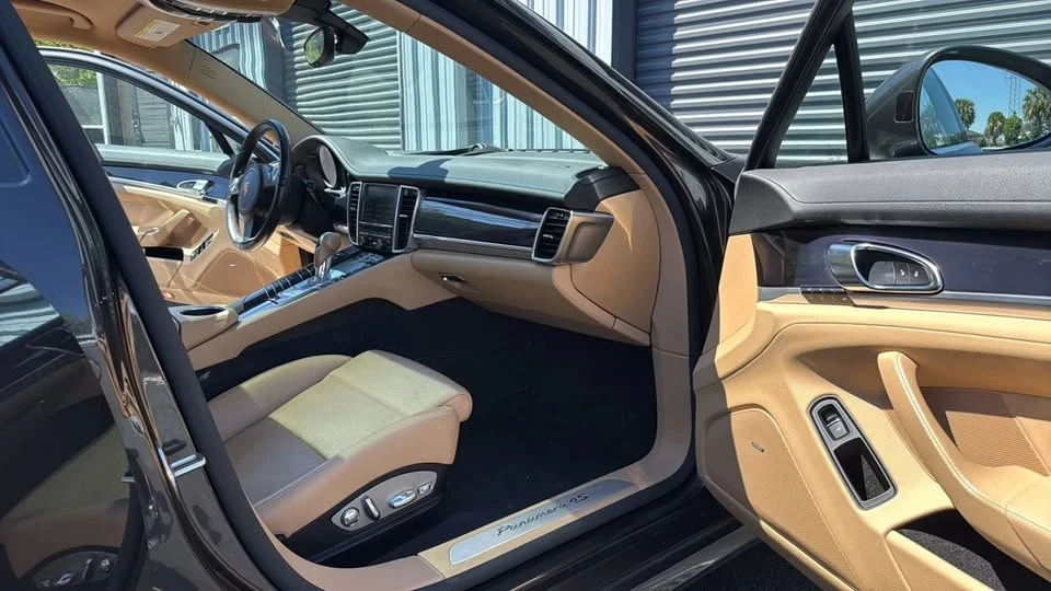 2015 Porsche 970 Panamera - Image 13 of 20