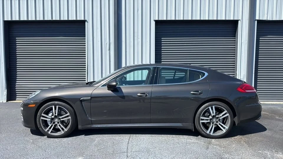 2015 Porsche 970 Panamera - Image 4 of 10
